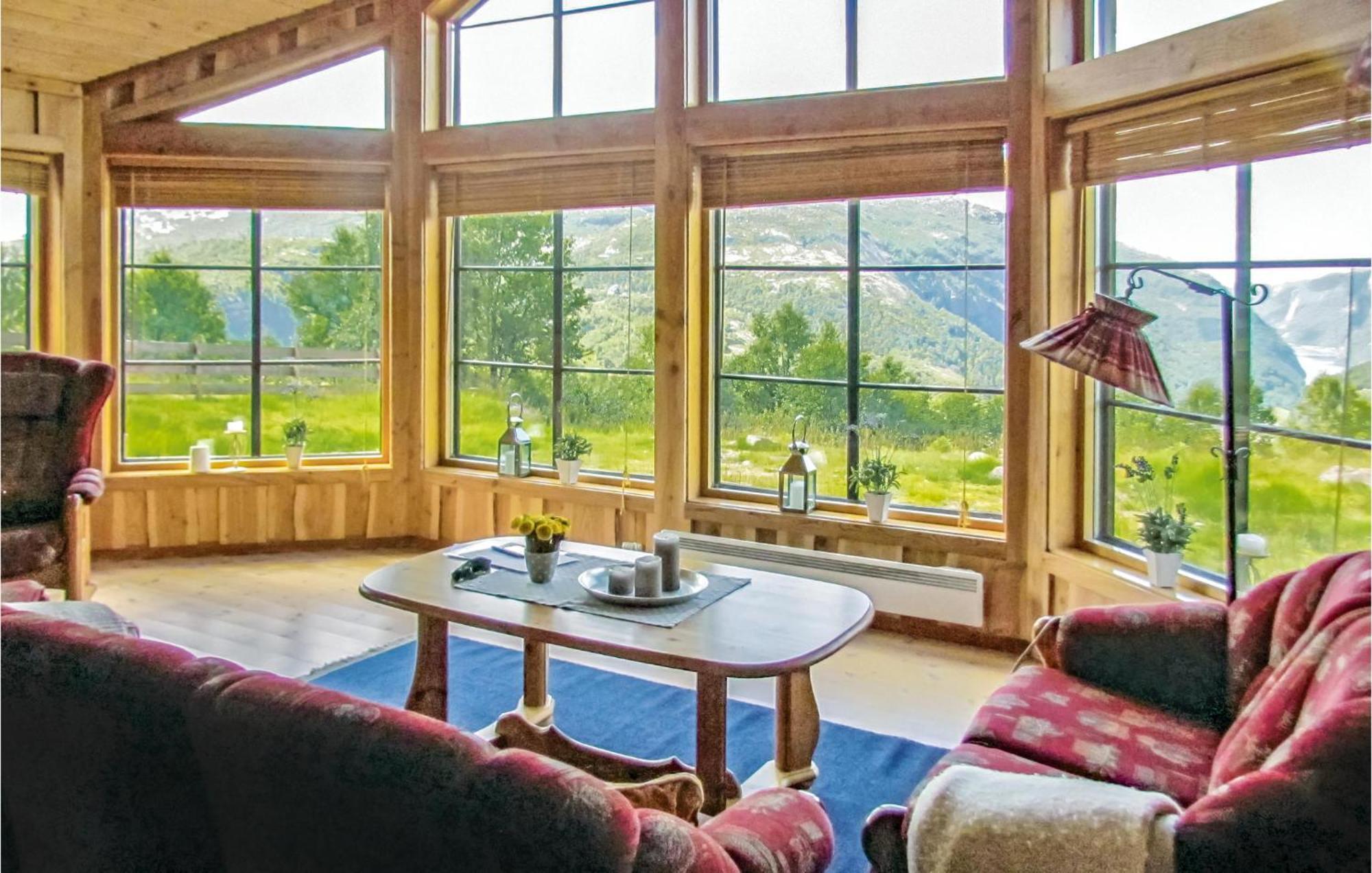 3 Bedroom Beautiful Home In Vikesa Hovland  Экстерьер фото